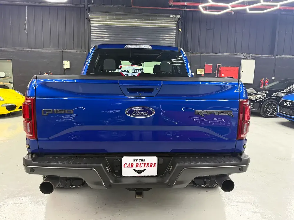 FORD -RAPTOR 2017 213000 KMS FULL OPTIONS ( PERFORMANCE) FULL SERVICE HISTORY ( 4 DOORS ) GCC SPECS - Image 6