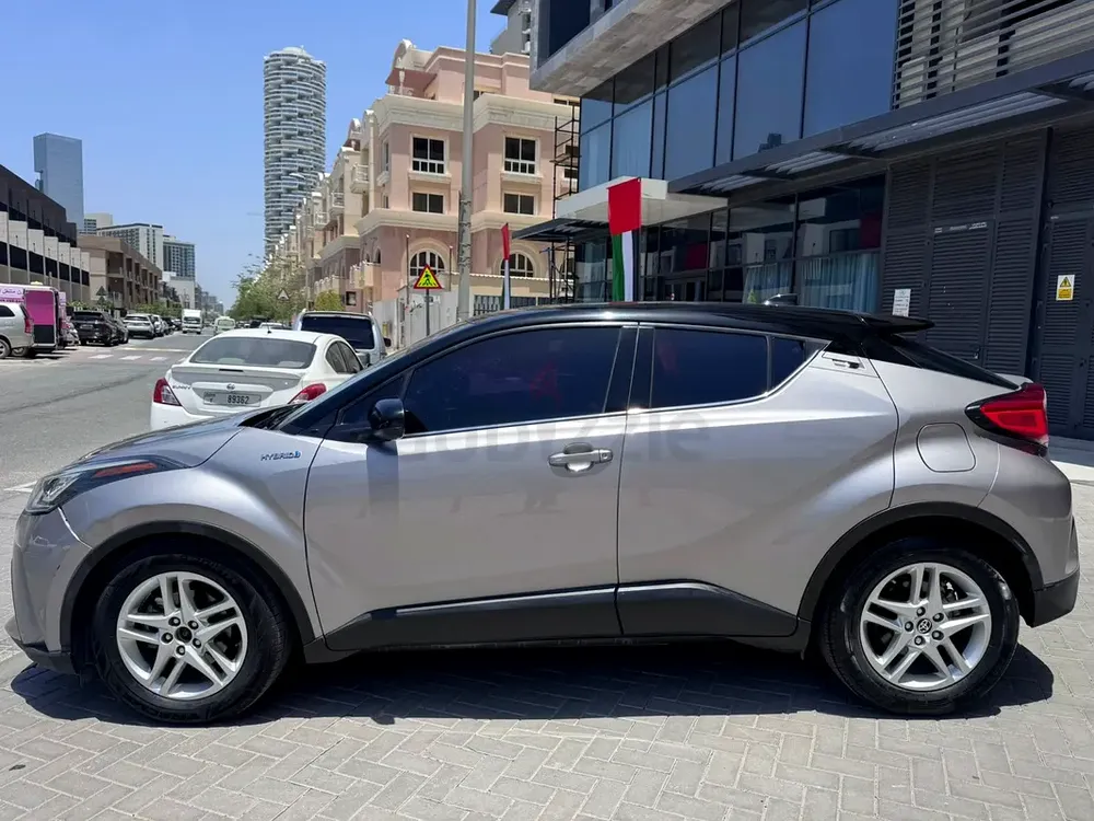 Toyota C-HR Hybrid 2020 GCC Specs - Image 10