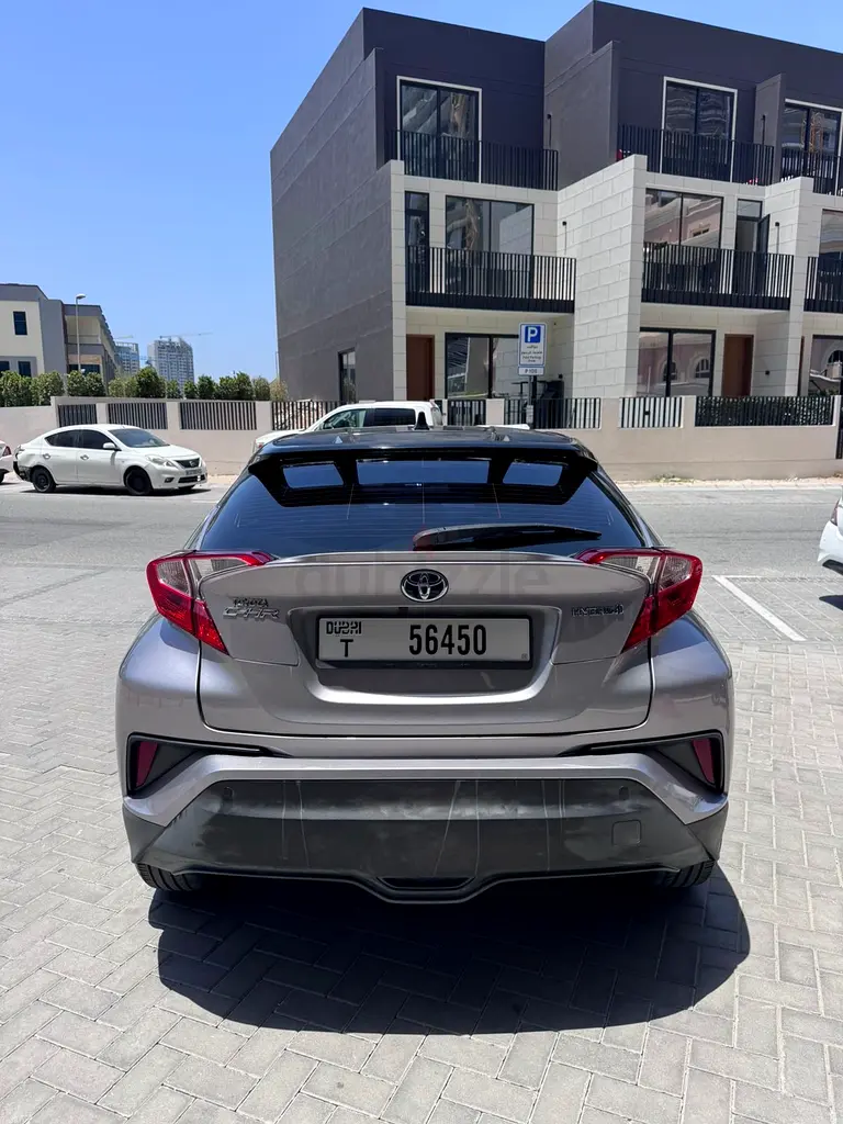 Toyota C-HR Hybrid 2020 GCC Specs - Image 12