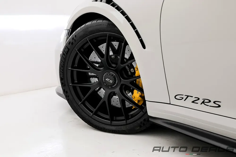 2018 Porsche 911 GT2 RS | GCC Specs | Full Service History | Very Low Mileage | 3.8L F6 - Image 12