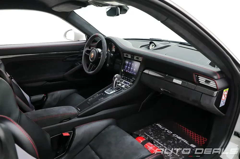 2018 Porsche 911 GT2 RS | GCC Specs | Full Service History | Very Low Mileage | 3.8L F6 - Image 13
