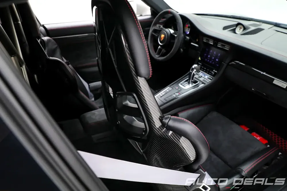 2018 Porsche 911 GT2 RS | GCC Specs | Full Service History | Very Low Mileage | 3.8L F6 - Image 19