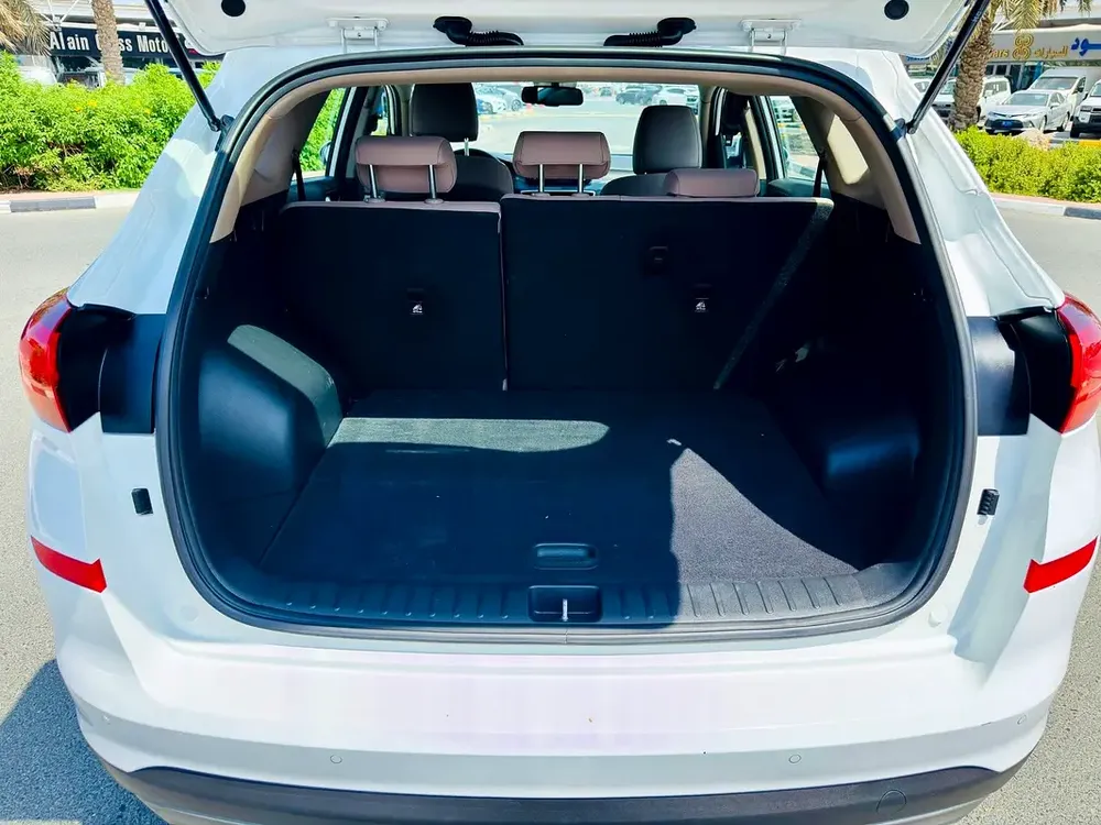 Hyundai Tucson 2.4L AWD Model 2020 GCC Specifications Immaculate Condition - Image 12
