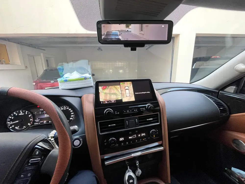 Luxury QX80 brand excellent condition with Warranty and Service contract - Image 12