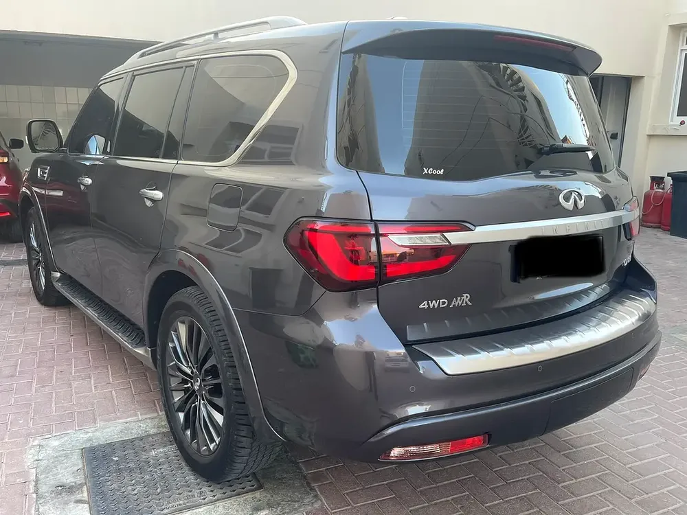 Luxury QX80 brand excellent condition with Warranty and Service contract - Image 5