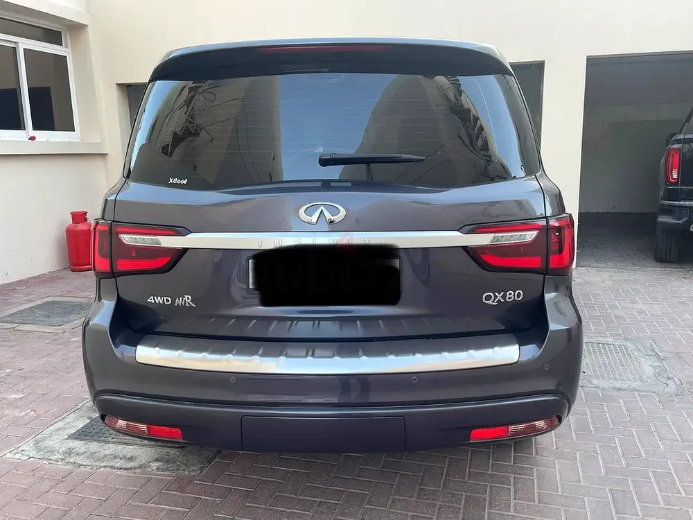 Luxury QX80 brand excellent condition with Warranty and Service contract - Image 6