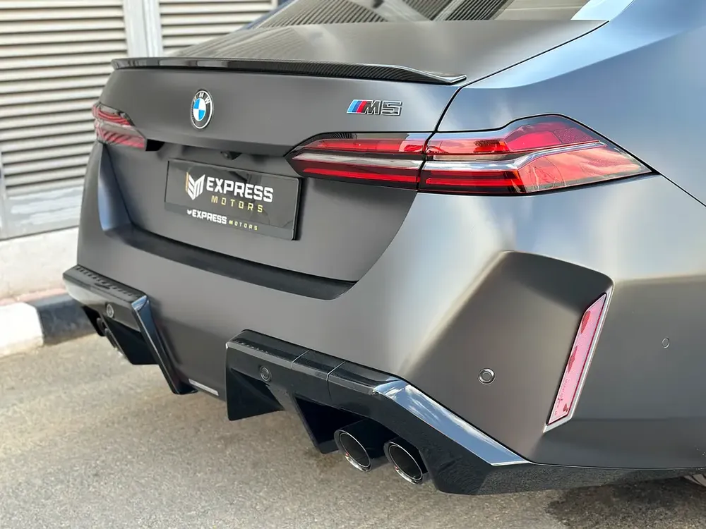 BMW M5 COMPETITION 2025 – UNDER WARRANTY AGMC – CLEAN TITLE – CLEAN CARFAX – MATTE BLACK - Image 18