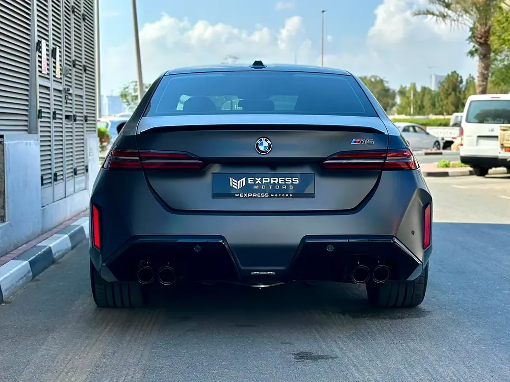 BMW M5 COMPETITION 2025 – UNDER WARRANTY AGMC – CLEAN TITLE – CLEAN CARFAX – MATTE BLACK - Image 4