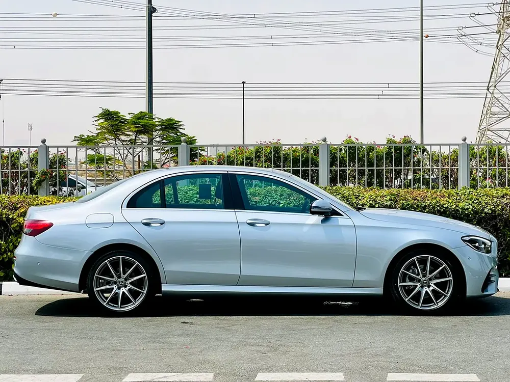 | Mercedes-Benz E200 AMG | 2023 Model | GCC Specs | Gargash Warranty Service - Image 4