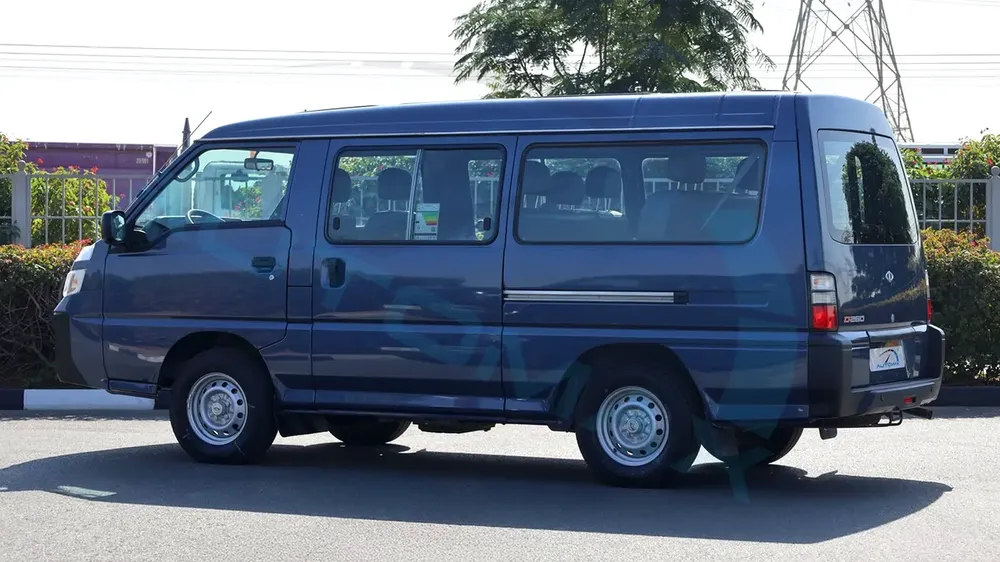 ( Only For Export ) 2025 CMC D260 Window Van 2.4L RWD GCC BRAND NEW - Image 5