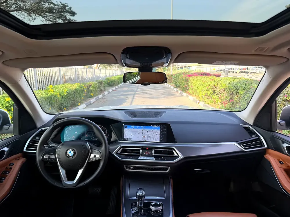 BMW X5 xDrive40i 2019 ( GCC – Excellent Condition – Luxury SUV ) - Image 12