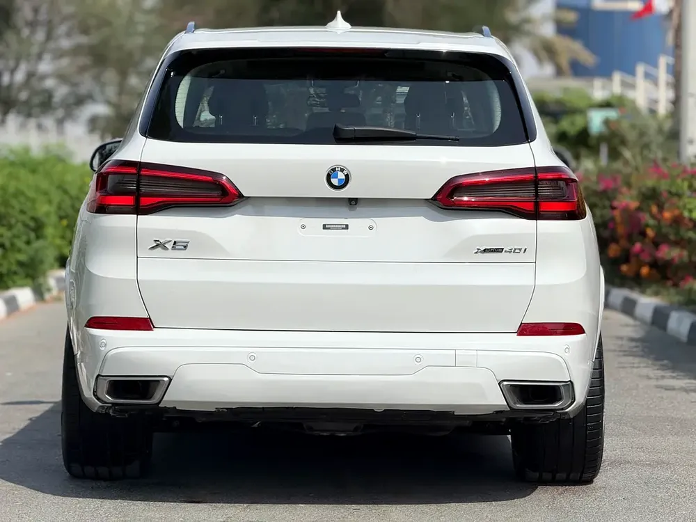 BMW X5 xDrive40i 2019 ( GCC – Excellent Condition – Luxury SUV ) - Image 5