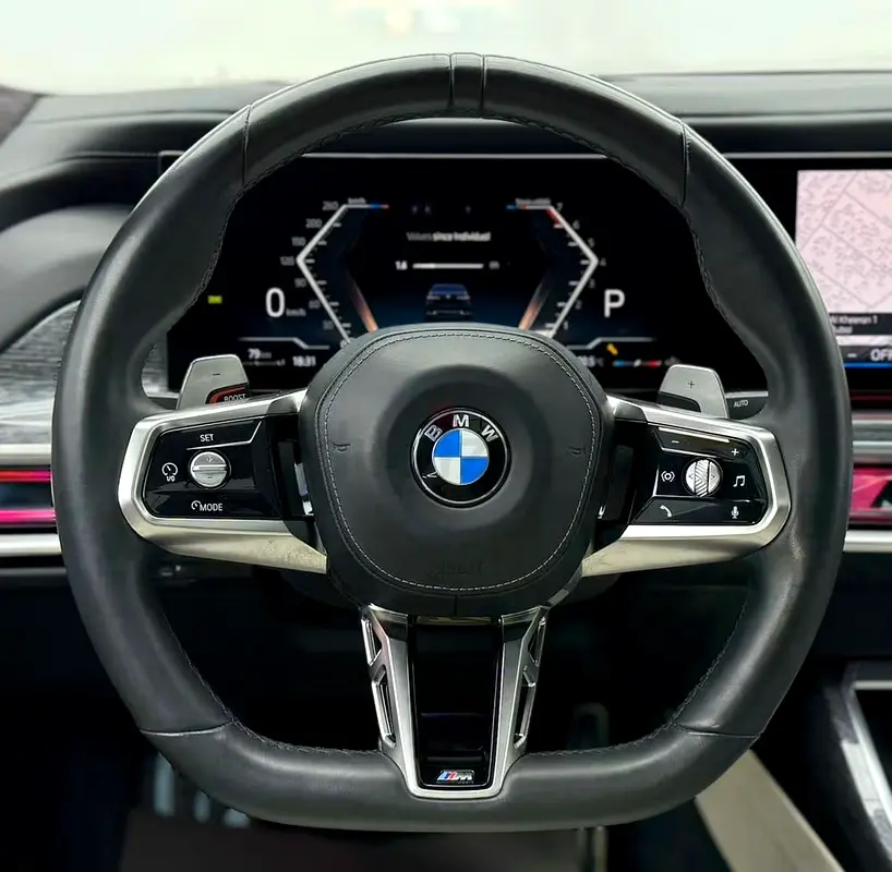 BMW 7-Series 760Li 2023 GCC Specs Luxury Sedan - Image 7