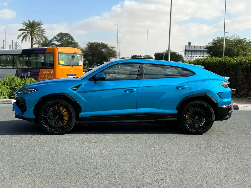 Lamborghini Urus SE 2025 - Korean Specs - Brand New! - Image 9