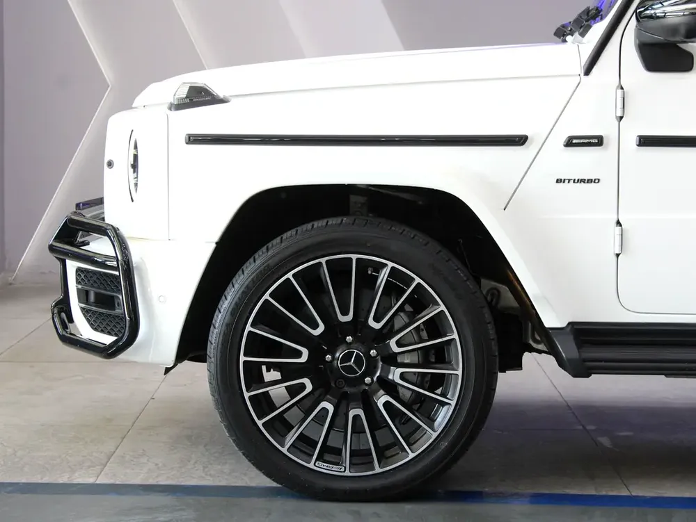 2021 - Mercedes-Benz G 63 AMG V8 with warranty - Image 8