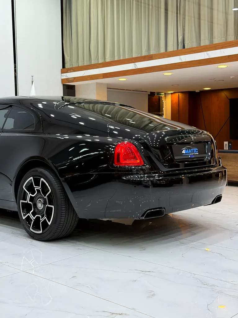 Rolls-Royce Wraith Black Badge - Image 13