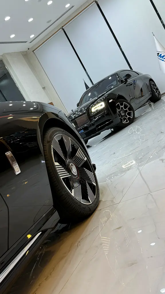 Rolls-Royce Wraith Black Badge - Image 8