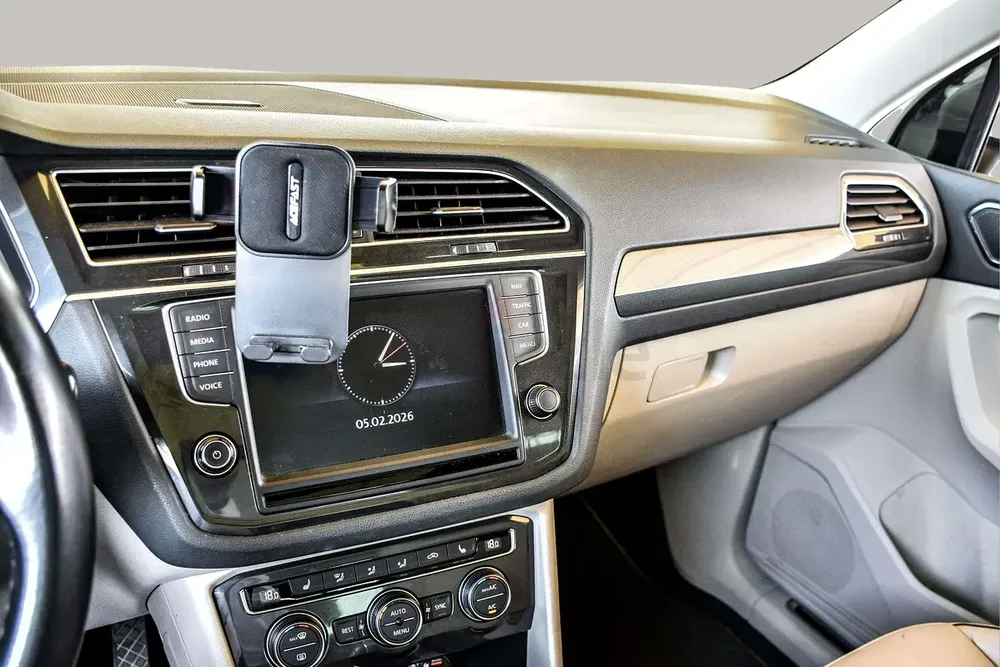 AED 1048/month | 2017 Volkswagen Tiguan 4motion | GCC Specs | Ref#425503 - Image 11