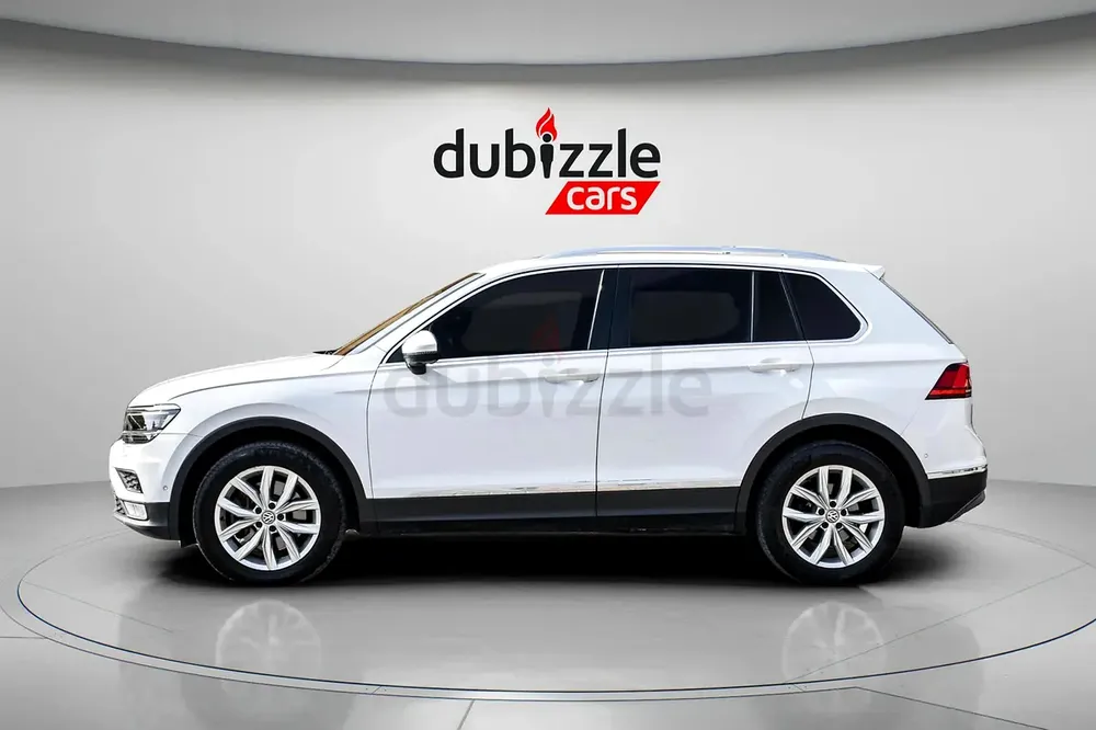 AED 1048/month | 2017 Volkswagen Tiguan 4motion | GCC Specs | Ref#425503 - Image 5