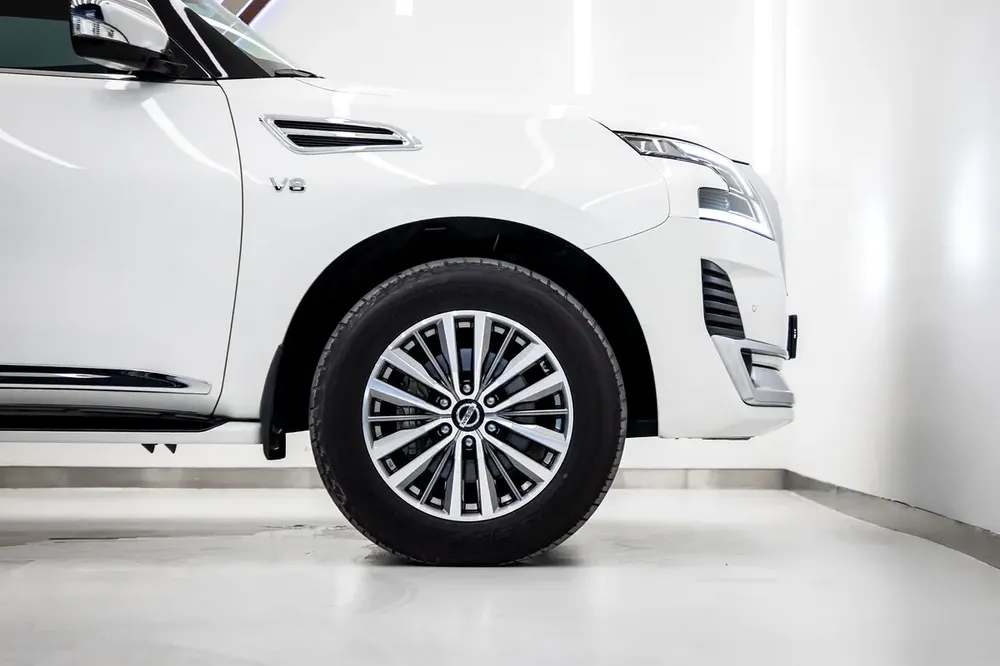 2020 | NISSAN ARMADA |  PLATINUM |GCC | FULL OPTION | | FULL SERVICE | EXCELLENT CONDITION | - Image 15