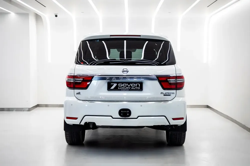 2020 | NISSAN ARMADA |  PLATINUM |GCC | FULL OPTION | | FULL SERVICE | EXCELLENT CONDITION | - Image 6