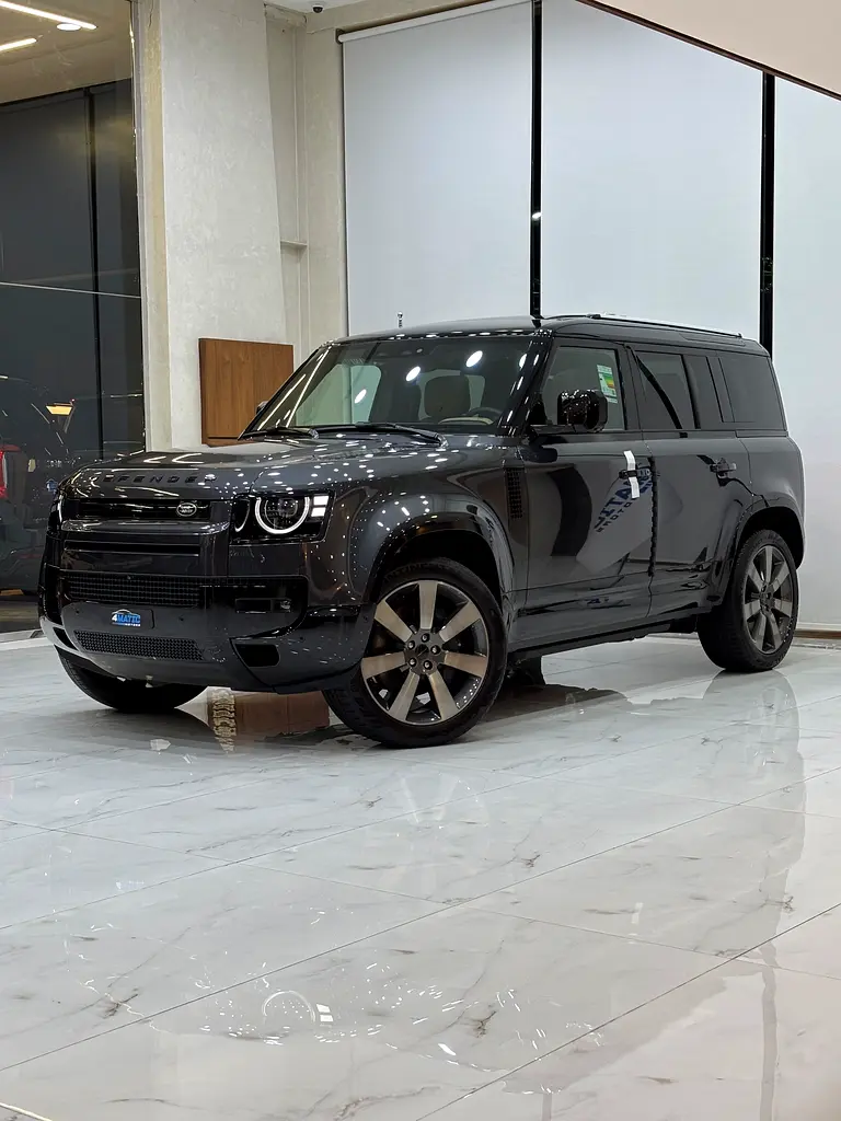 Land Rover Defender P400 X-Dynamic HSE - Image 5