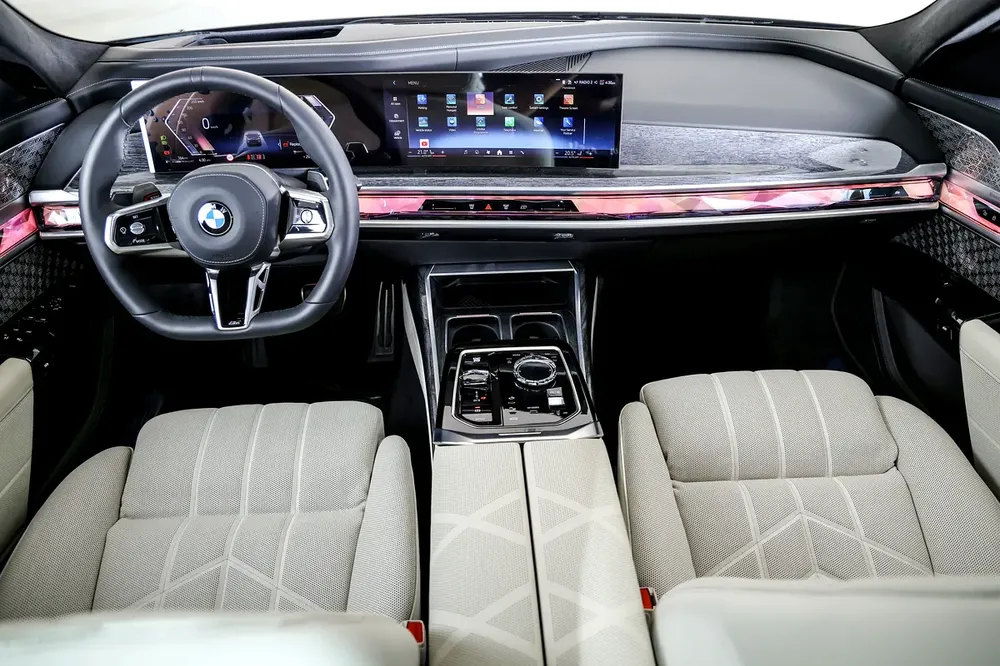 BMW 7-Series 760Li xDrive 2026 - GCC Specs - Brand New - Image 13