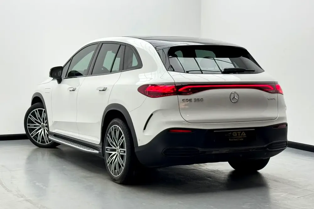 2023 Mercedes-Benz EQE 350 4Matic, 2028 Mercedes Warranty, 2028 Mercedes Service Pack, GCC - Image 4