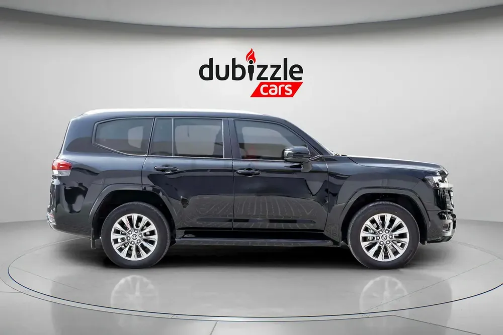 AED 3951/month | 2022 Toyota Land Cruiser GXR | GCC Specs | Ref#374692 - Image 4
