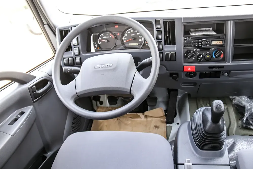 ISUZU NPR 71 K LONG  - For Export - Image 12