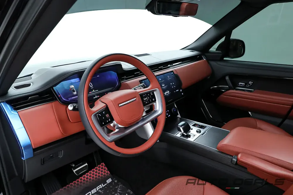 2023 Land Rover Range Rover Vogue SV | GCC Specs | Warranty | Service Contract | Ultimate Luxury - Image 15