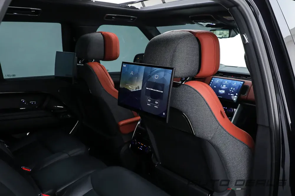 2023 Land Rover Range Rover Vogue SV | GCC Specs | Warranty | Service Contract | Ultimate Luxury - Image 20