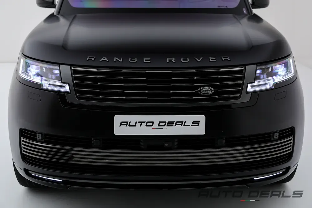 2023 Land Rover Range Rover Vogue SV | GCC Specs | Warranty | Service Contract | Ultimate Luxury - Image 6