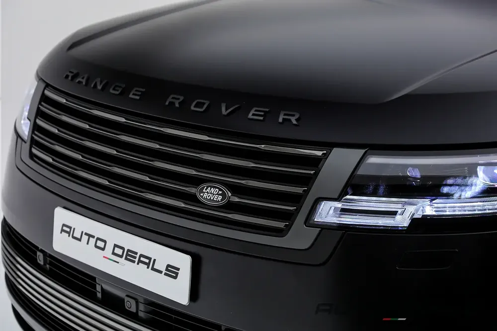 2023 Land Rover Range Rover Vogue SV | GCC Specs | Warranty | Service Contract | Ultimate Luxury - Image 7