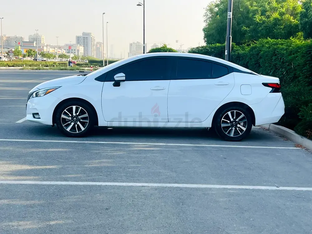 2022 Nissan Sunny EX GCC Specs - Pristine Condition - Image 4