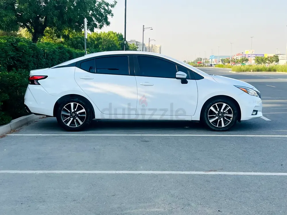 2022 Nissan Sunny EX GCC Specs - Pristine Condition - Image 5