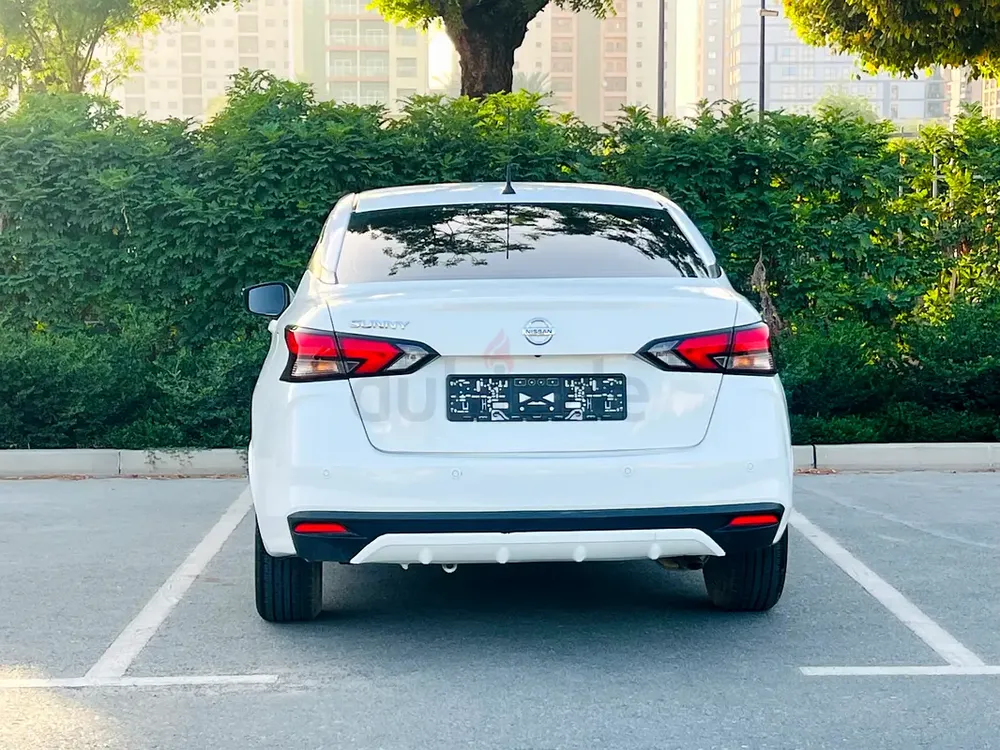 2022 Nissan Sunny EX GCC Specs - Pristine Condition - Image 9