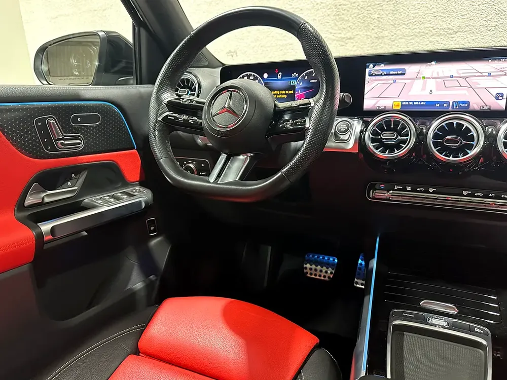 2,460AED/MONTH -- MERCEDES GARGASH WARRANTY & SERVICE 5 YEARS -- GLB250 AMG PREMIUM - Image 10