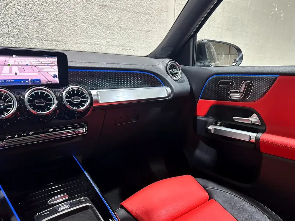 2,460AED/MONTH -- MERCEDES GARGASH WARRANTY & SERVICE 5 YEARS -- GLB250 AMG PREMIUM - Image 11