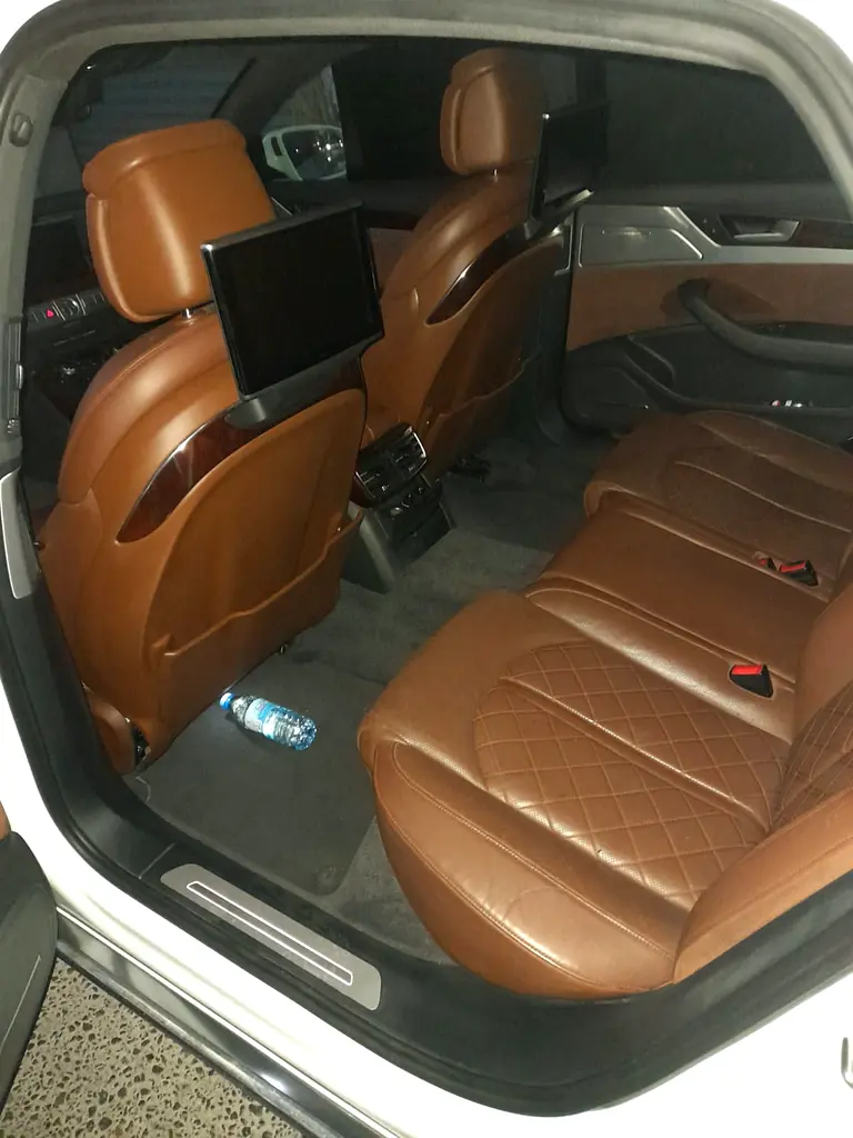 Audi A8 L   4.0 TFSI V6 - Image 6