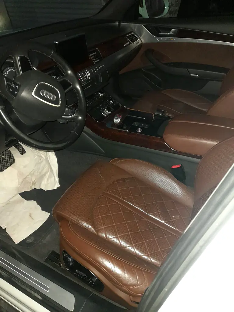 Audi A8 L   4.0 TFSI V6 - Image 7