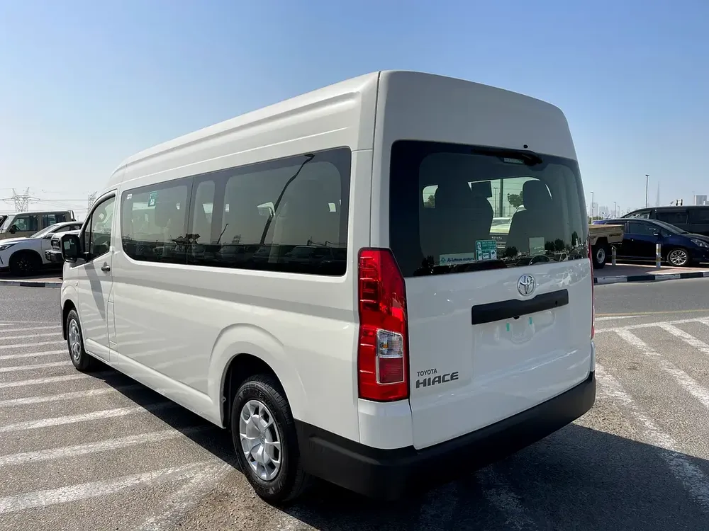 TOYOTA HIACE 2026 0KM 3.5 13 SEATS AL FUTTAIM - Image 6