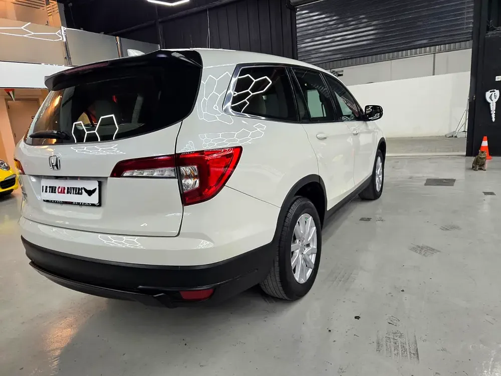 Honda Pilot EX 2019 GCC Specs ex trim 2WD 141021 kms well maintained - Image 4