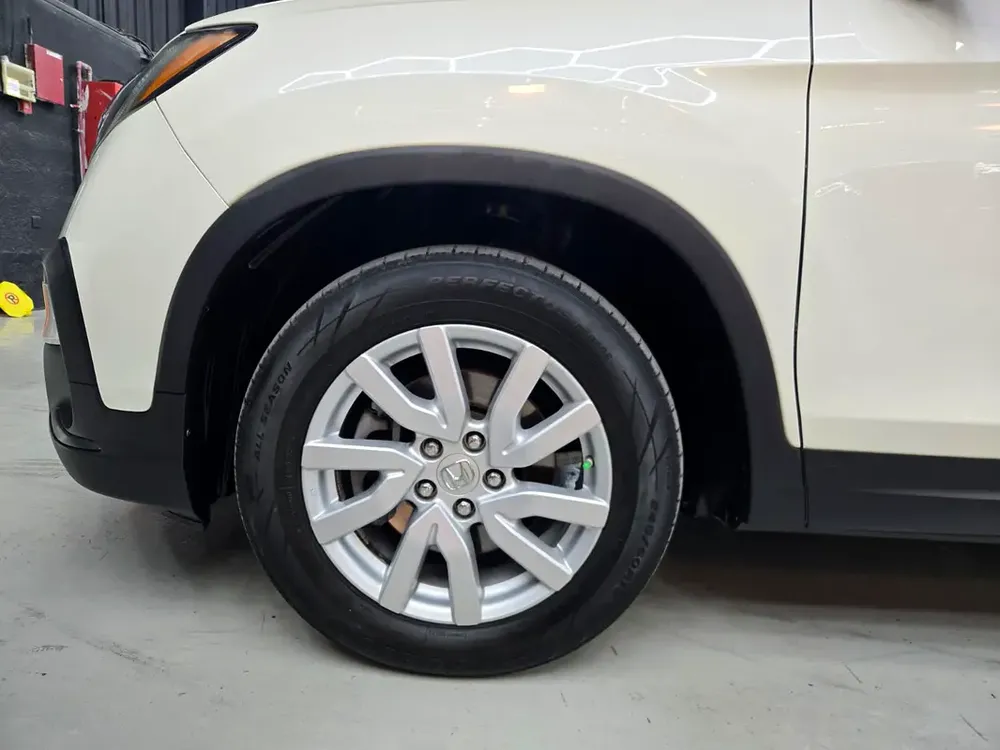 Honda Pilot EX 2019 GCC Specs ex trim 2WD 141021 kms well maintained - Image 9