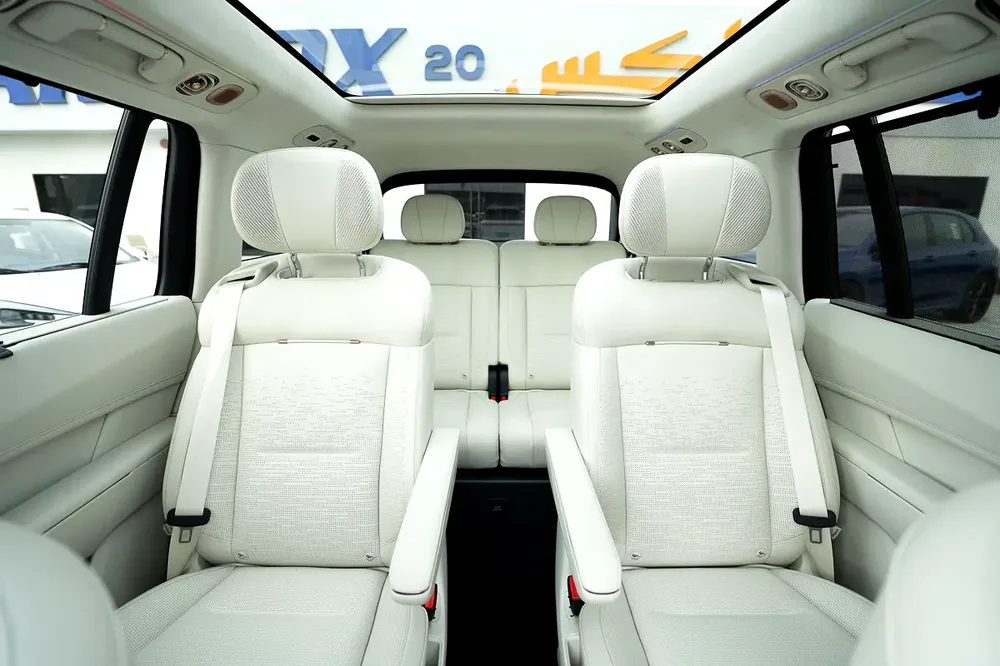Lynk & Co 900 Ultra 2.0 - Image 10