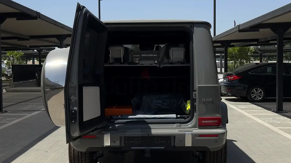 2026 Mercedes-Benz G-Class G 63 AMG MANUFACTURER 4.0L V8 Biturbo - 5y Gargash warranty available - Image 17