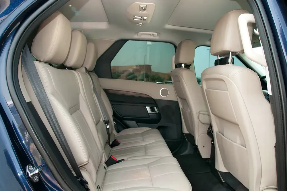 Land Rover Discovery HSE Si6 | 2019 | 7-seater luxury SUV - Image 11