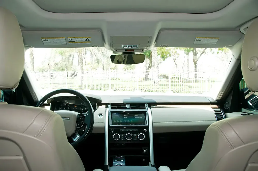 Land Rover Discovery HSE Si6 | 2019 | 7-seater luxury SUV - Image 15