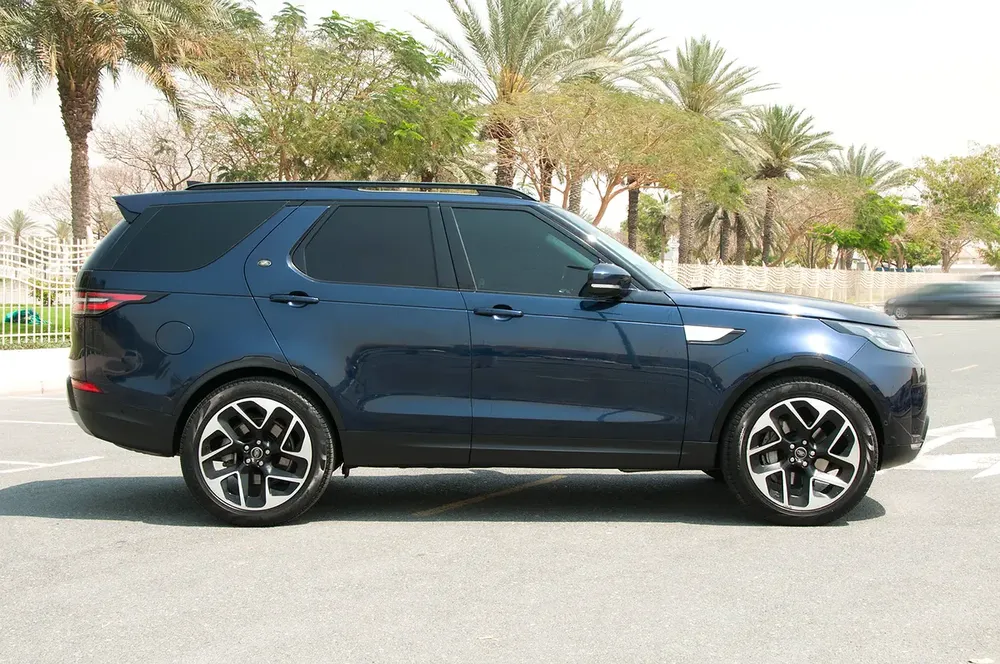 Land Rover Discovery HSE Si6 | 2019 | 7-seater luxury SUV - Image 5