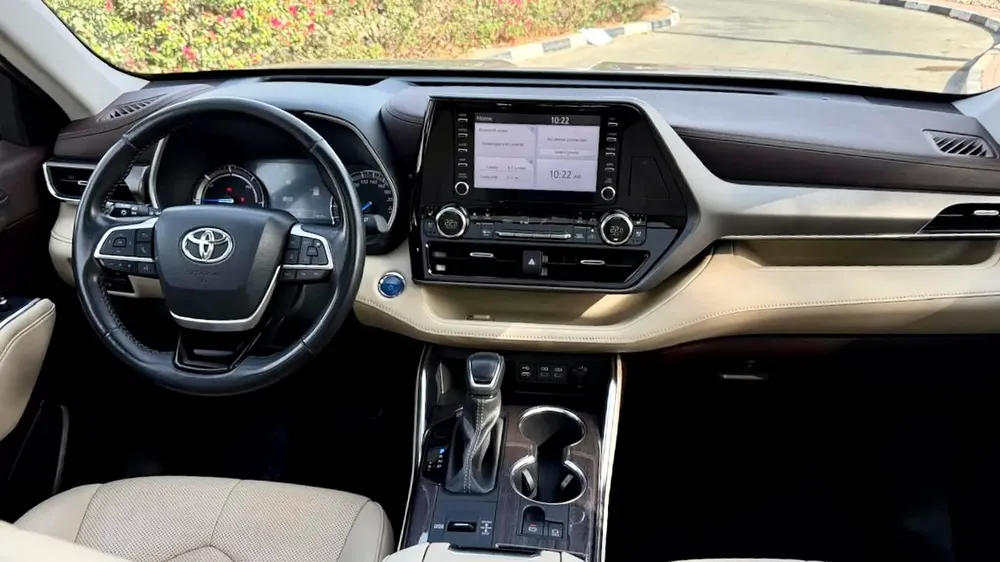 2022 Toyota Highlander VXR Hybrid | G.C.C | First Owner - Image 13